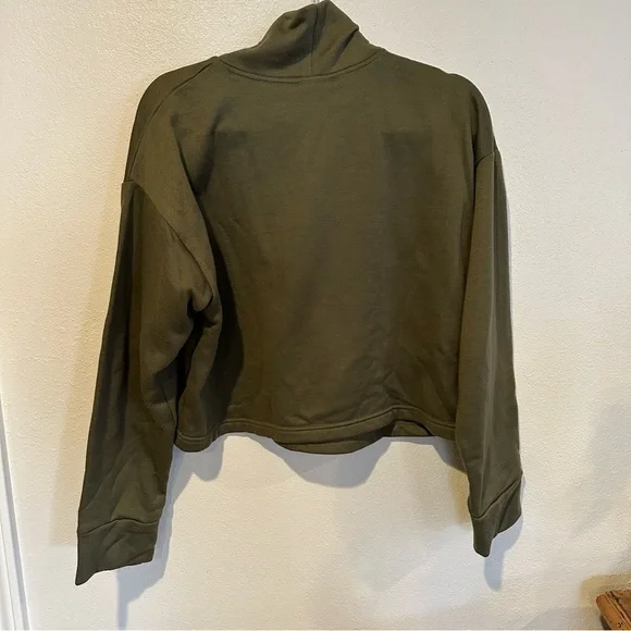 New Balance Women’s Dark Green Crop Pullover Size XL - Picture 5 of 5